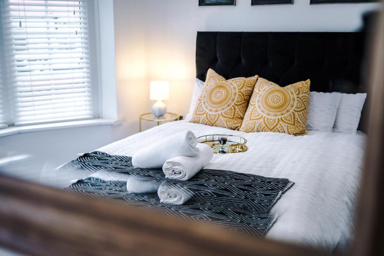 Only Family Groups - Pets Stay For Free - Sleeps 8 - Sofabed Блекпул Екстериор снимка