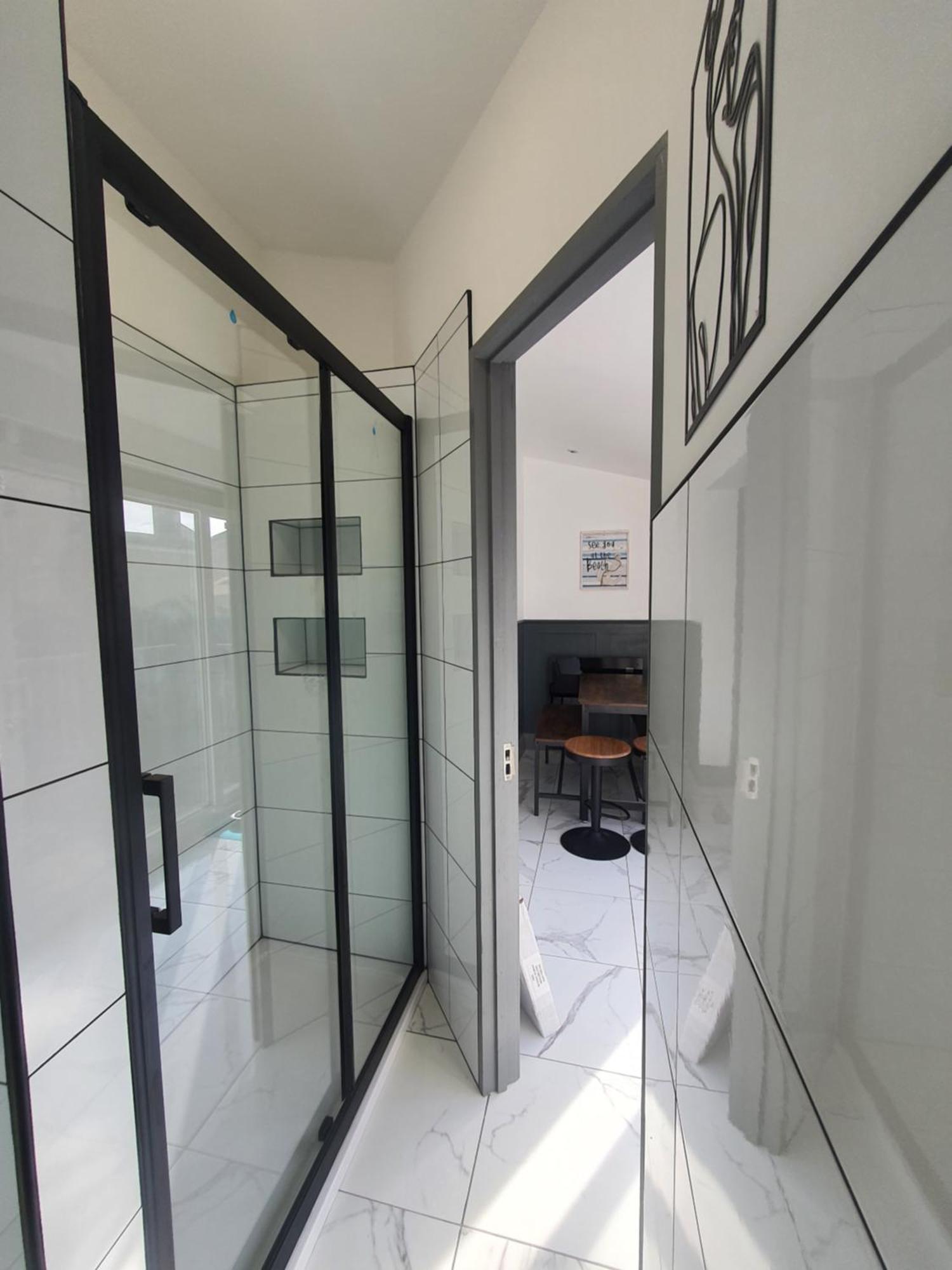 Only Family Groups - Pets Stay For Free - Sleeps 8 - Sofabed Блекпул Екстериор снимка