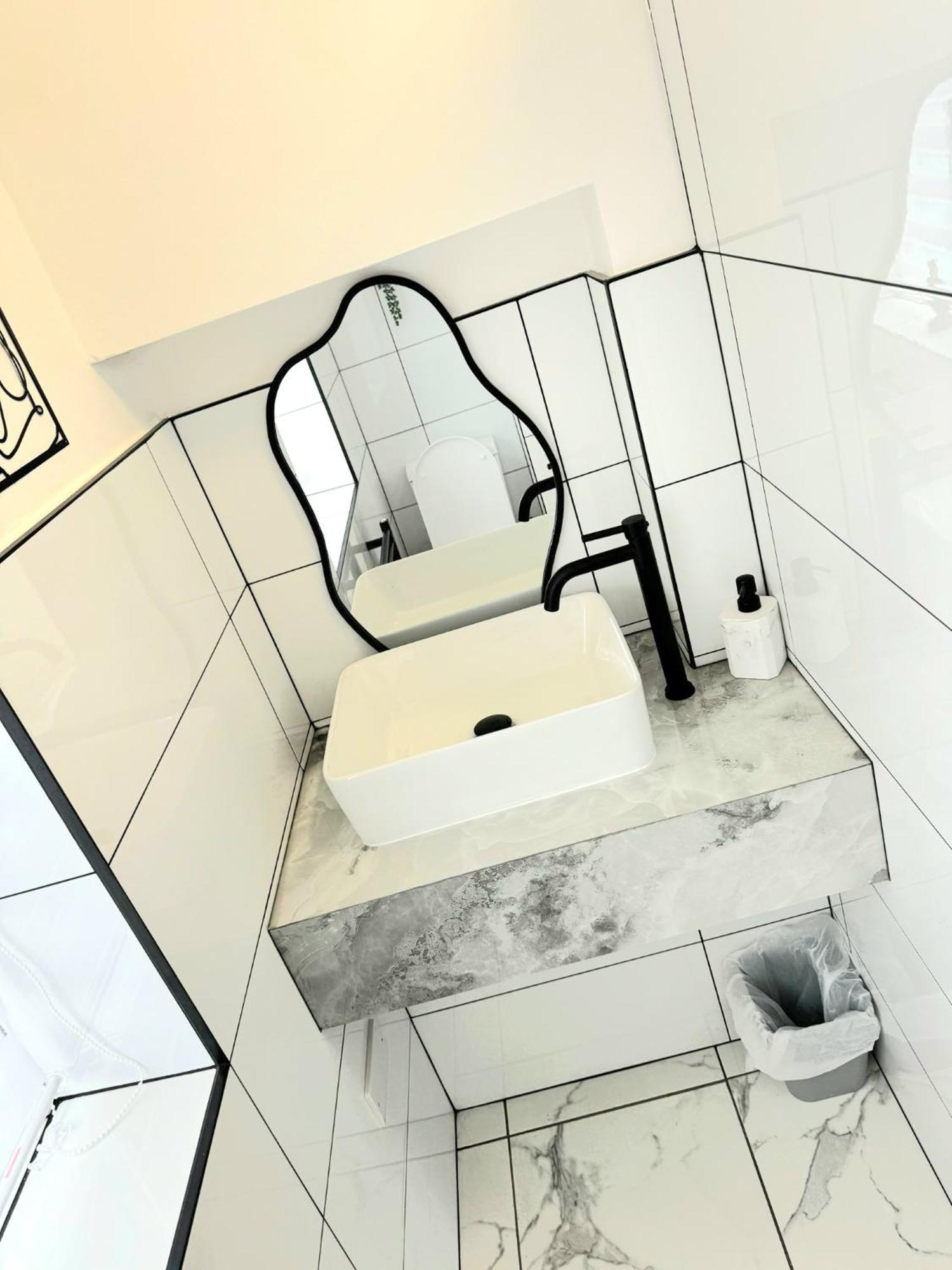 Only Family Groups - Pets Stay For Free - Sleeps 8 - Sofabed Блекпул Екстериор снимка